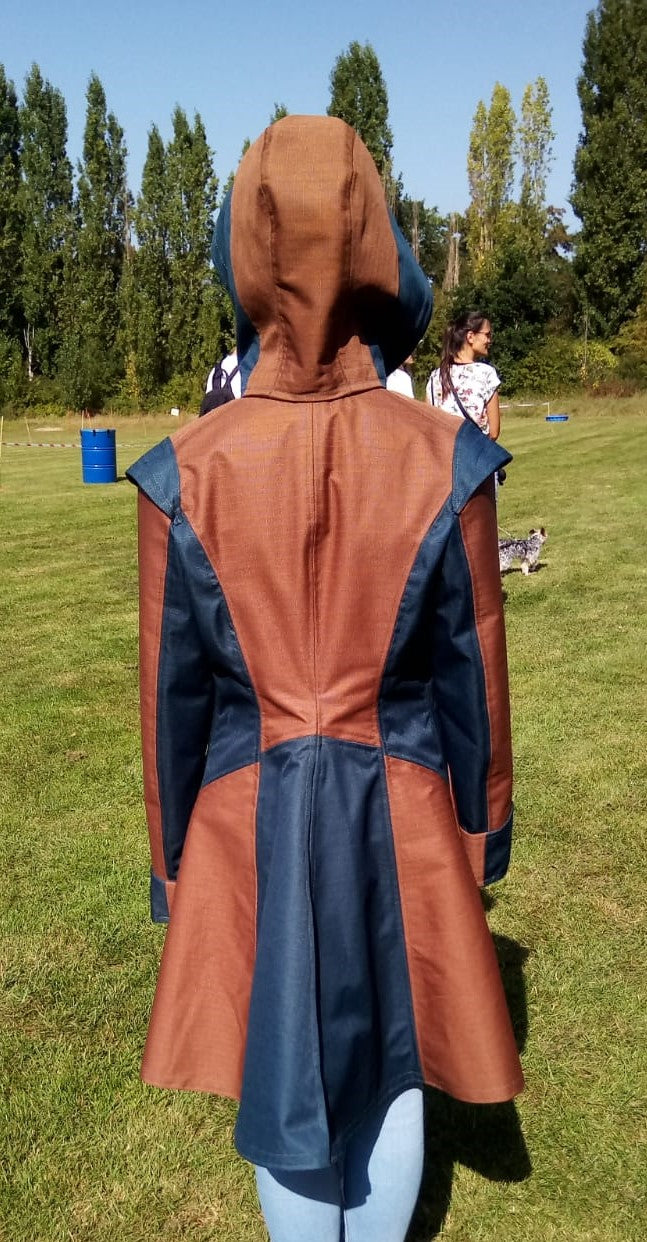 4 Wetterjacke , Regenjacke, braun-grün