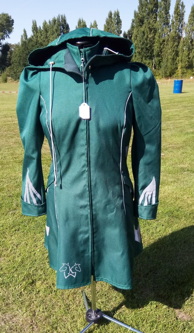 1 Wetterjacke , Regenjacke, grün mit Silberstreifen