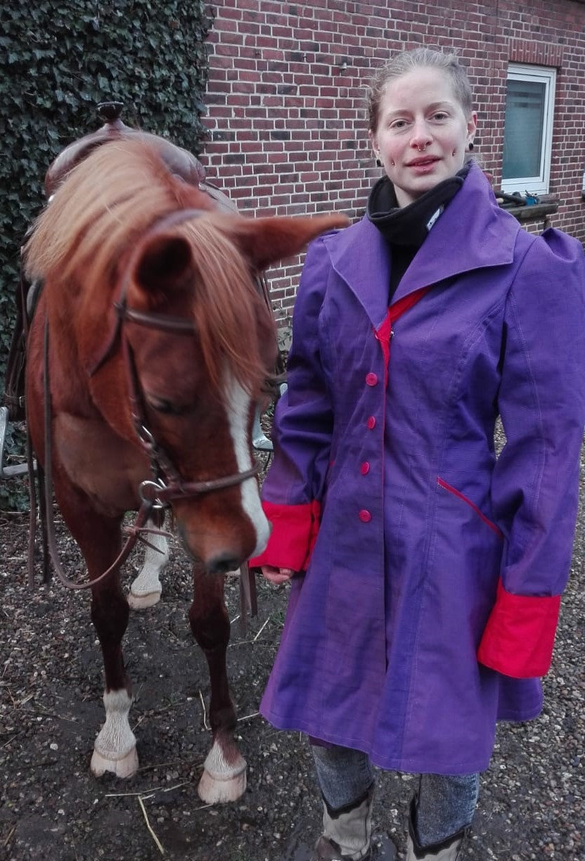 3 Wetterjacke , Regenjacke, lila-rot - verkauft