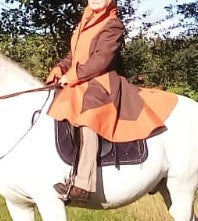 8 Wetterjacke , Regenjacke, orange-braun